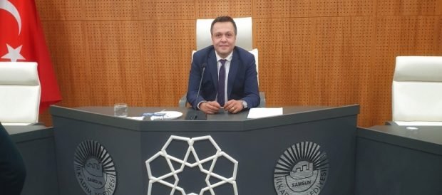 İlkadım meclis üyesi Adem Kunt , Babalar Günü dolayısıyla bir mesaj yayınladı.